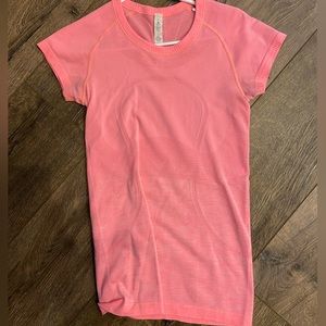 Lululemon tech loom short sleeve